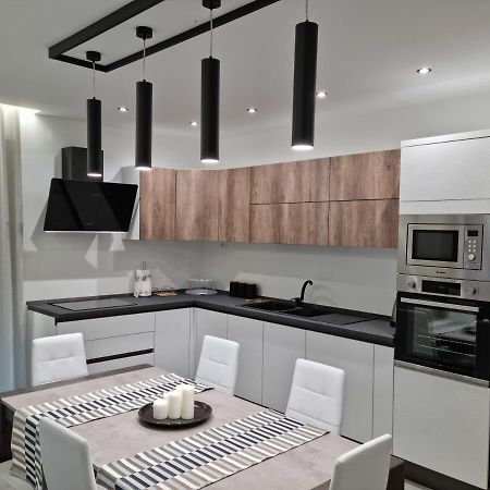 Kd Apartment, Accogliente, Moderno E Spazioso. Castel Di Sangro Extérieur photo