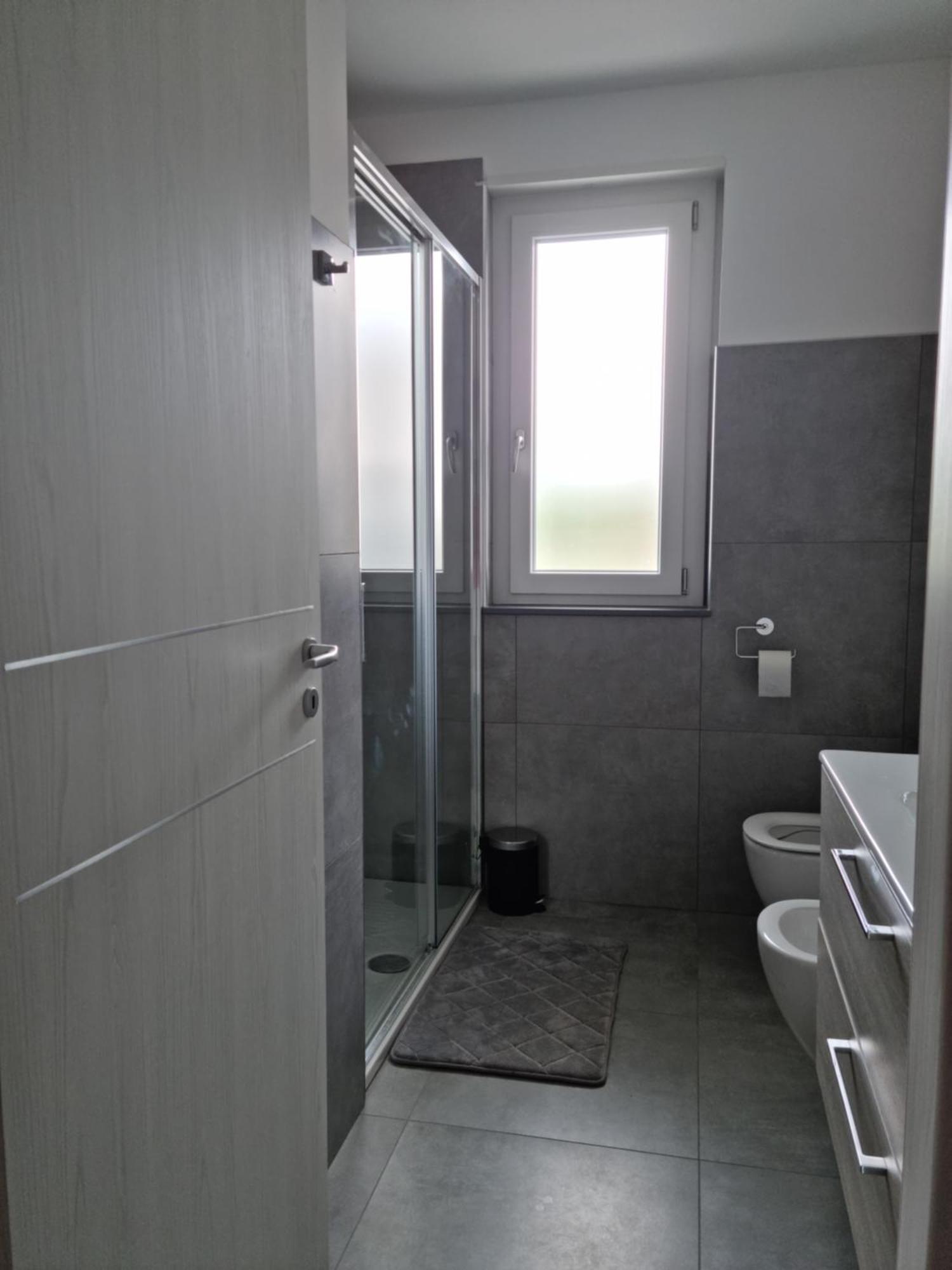 Kd Apartment, Accogliente, Moderno E Spazioso. Castel Di Sangro Extérieur photo